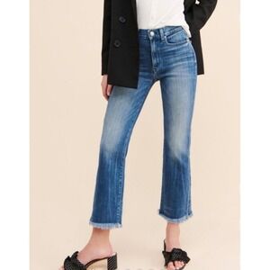 AYR The Bomb Pop High Rise Straight Leg
Raw Hem Jeans